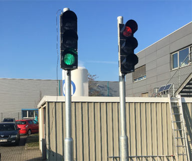 Lichtsignalanlage der Firma dresden elektronik während SDR-GNSS Test Lichtsignalanlage der Firma dresden elektronik während SDR-GNSS Test