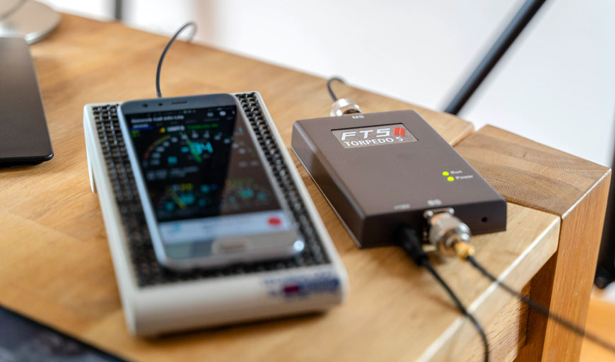 Sonderaktion im August: FTS Torpedo 5 für nur 420 € Home Office: FTS Torpedo 5 & Antennenkoppler