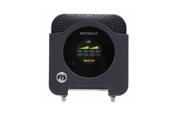 96700_NetGear-Nighthawk-M1-Antennenadapter-2